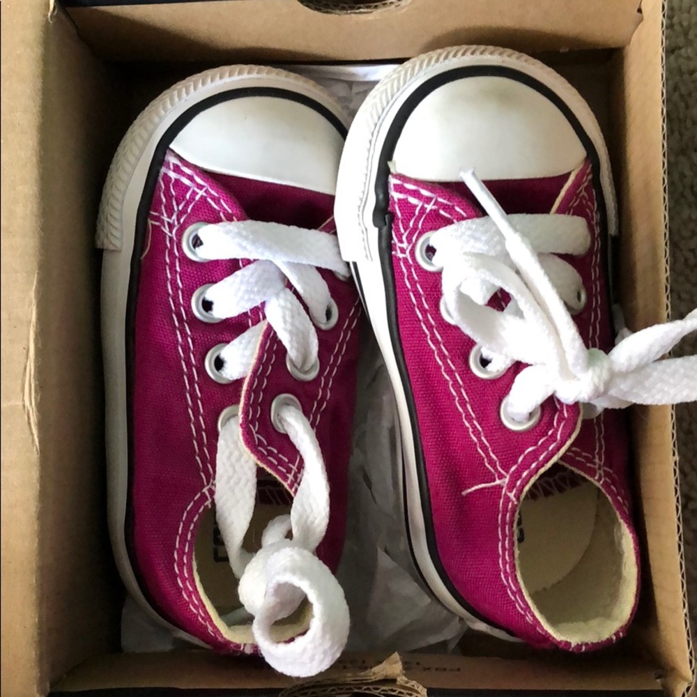 Converse size 3